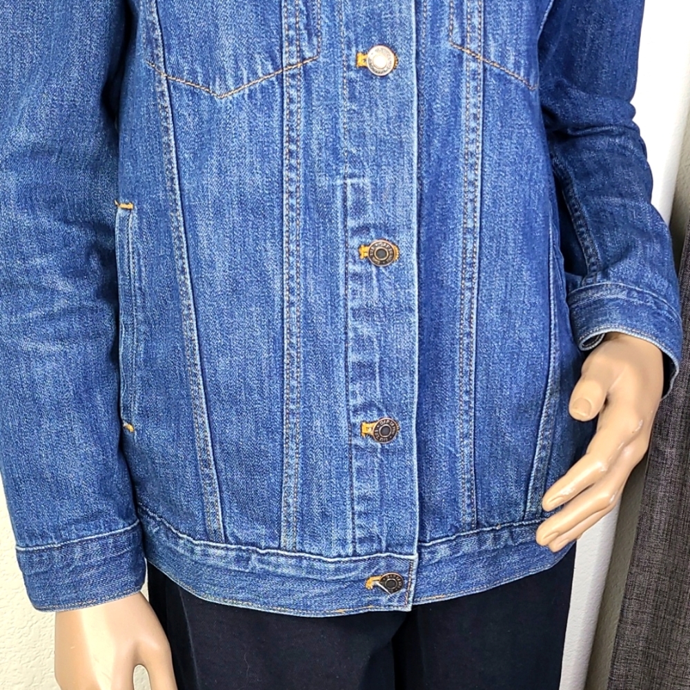 Oversized Jean Jacket Size Small Blue Denim Embellished Sequined Butterfly Pin - Picture 8 of 8